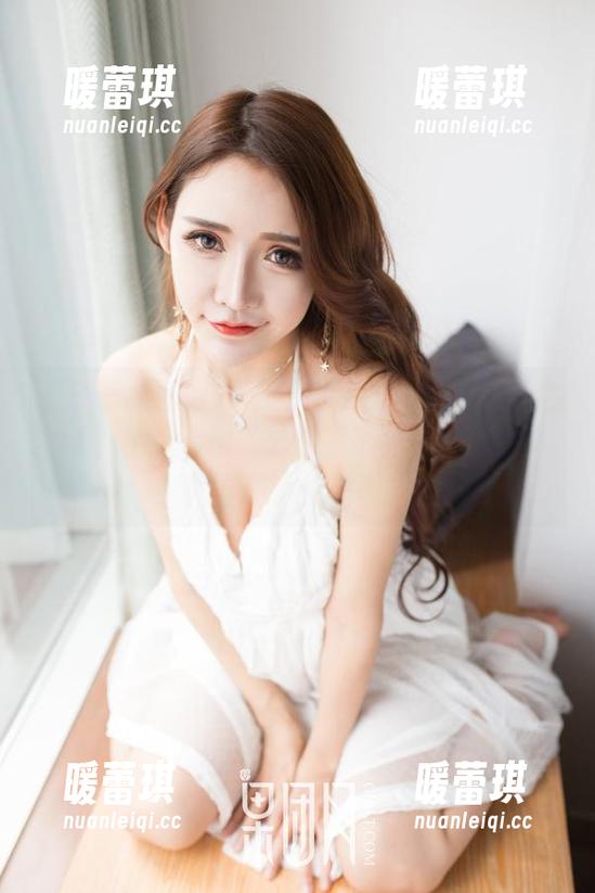 GIRLT果团网 - 如果你在找最新的比基尼灵感，Miss琪的分享可能会让你有些小惊喜和小意外哦。