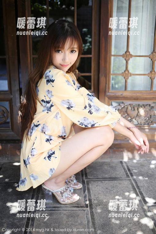 MyGirl美媛馆 - Ellie艾栗栗短裙原图合集，看起来像刚从邻居家偷来的衣服
