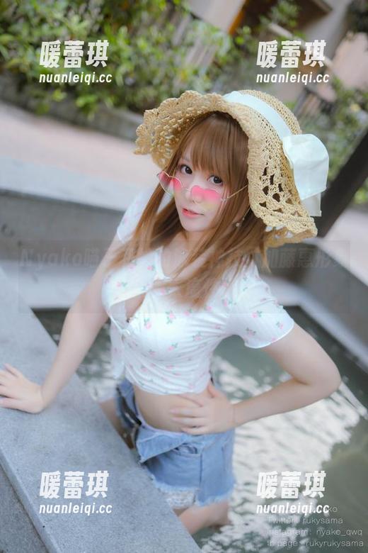 Nyako喵子和她的泳装神技：加藤惠形象合集，太魔性了！