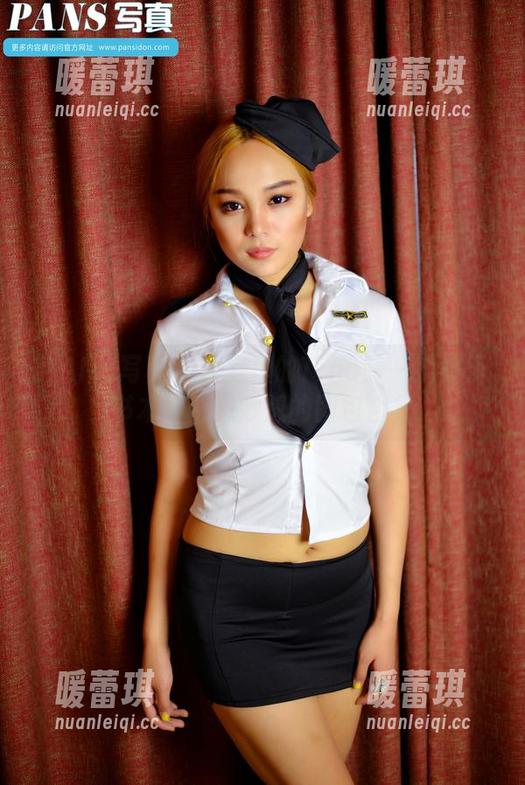 PANS写真 - 教室里的Tina：一个关于书本和奇思妙想的图包合集