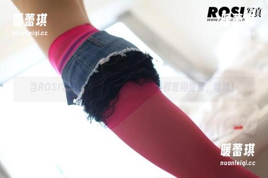 当ROSI学姐在线，连书本的翻页声都变得甜蜜，哈哈！