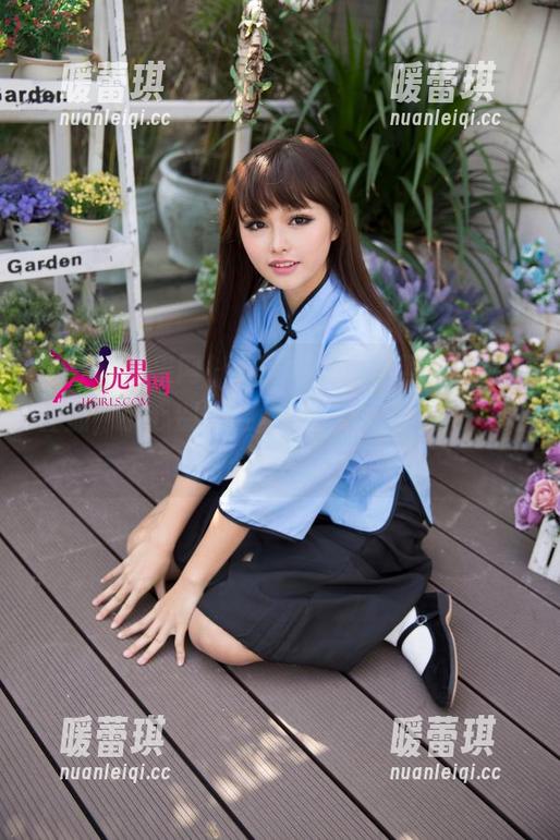 UGirls尤果网 - 杨晨晨的最新照片，灰丝叠加，小心别被迷住哦，打个哈欠就发现自己飘到梦里了。
