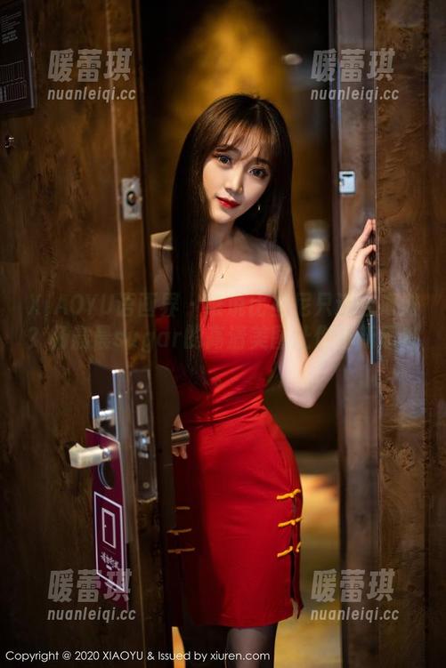 XIAOYU语画界 - 谁说比基尼只适合海滩？杨晨晨sugar的高清美图让你重新思考。