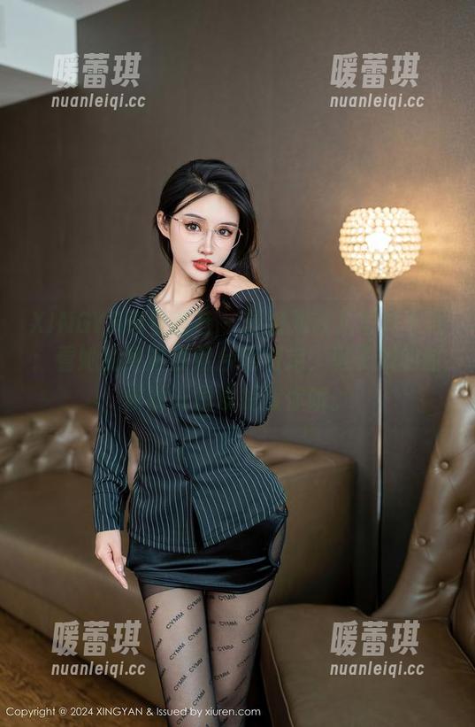 XINGYAN星颜社-刘钰儿 XINGYAN星颜社 - 厨娘刘钰儿写真下载:看她的身影在灶台间游走,肚子饿的时候别说我没提醒你哦。