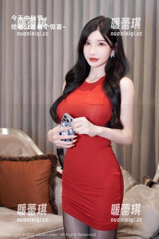 Xiuren秀人网 - 图片里的夏旖诺，秘书的形象比想象中还要耐看呢，有木有！