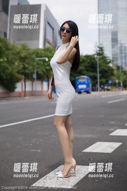 Xiuren秀人网 - 图集精选：尤妮丝的御姐旅拍，不信你自己去寻找灵感