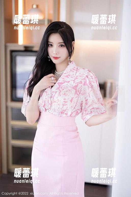 Xiuren秀人网 - 浅浅Danny修女在线写真，恍惚之间以为她在给我做超度
