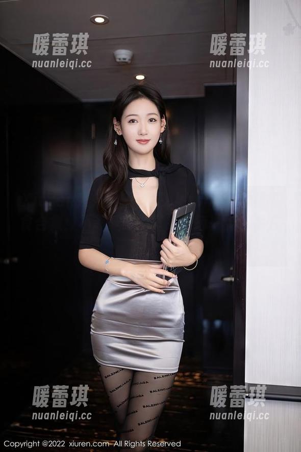 Xiuren秀人网 - 蓝夏akasha的白裙零食合集：不忍眨眼的壁纸，每一张都像在撩你！