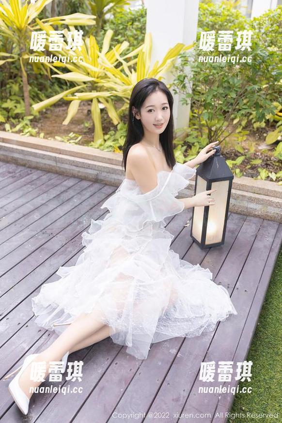 Xiuren秀人网 - 天台就要这样玩：龙女sunny高清合集，想不到的欢乐！