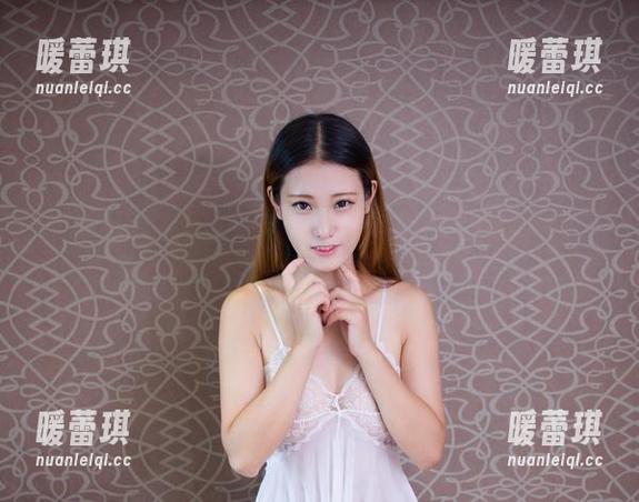YouWu尤物馆 - 捧着锅铲的韩冰冰儿，照片里的厨娘竟然如此叫人期待。