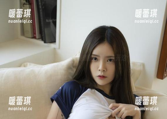 Yuka(유카)和她的丝袜：随意的优雅，点开这个图片合集