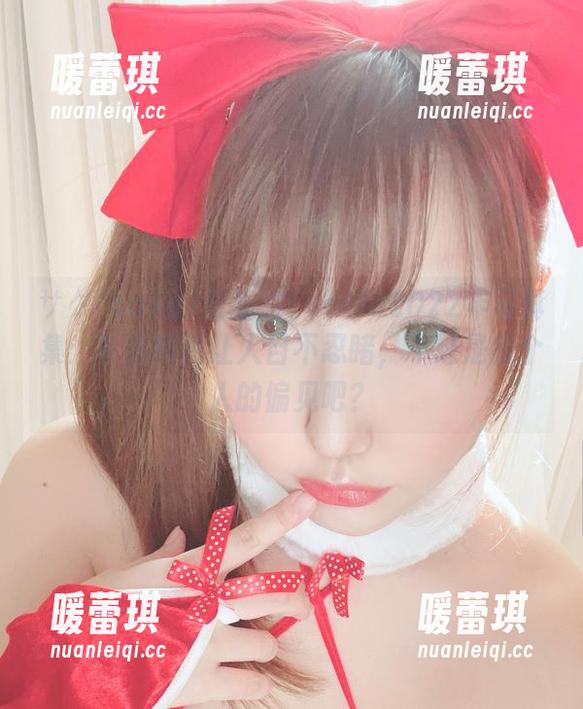 サク(saku)最新的Fantia2022年写真集：有些图片让人目不忍睹，不过是我个人的偏见吧？
