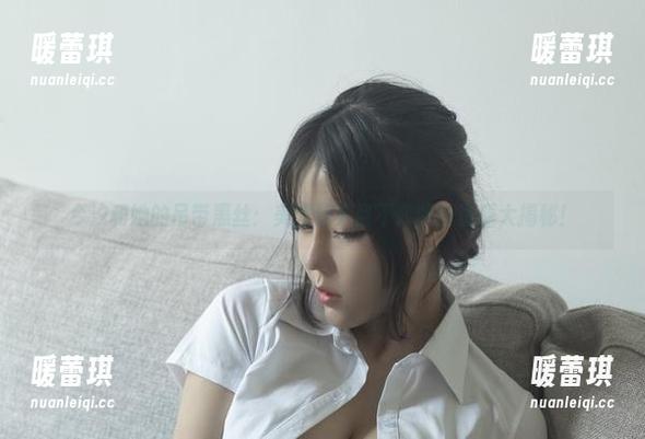 今汐和她的吊带黑丝：美图让人目不转睛的资源大揭秘！