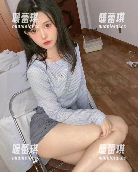 在草地上打滚的倦倦喵，记录完整的高清夏天日记，分享我的真情实感！