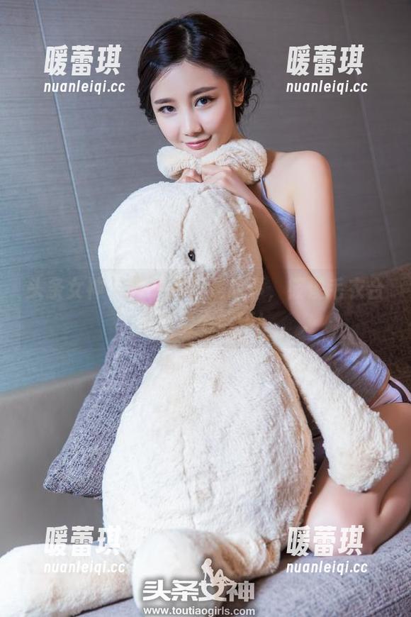 头条女神 - 每一件都是故事，筱溪毛衣合集要给个解释！