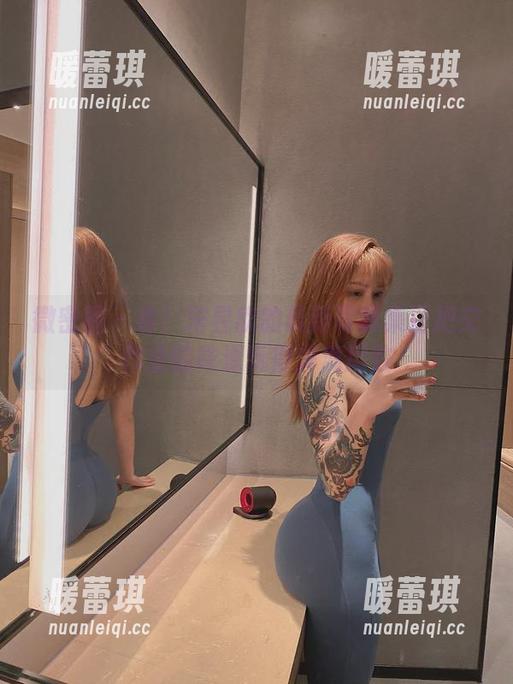 宋昱欣 微密圈 - 看!宋昱欣的最新写真集正把交作业的味道玩得淋漓尽致