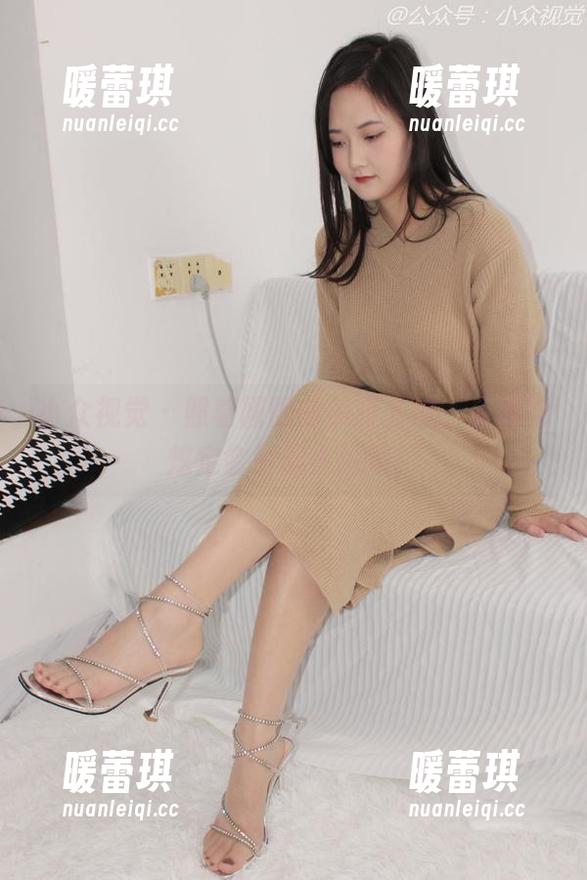 小众视觉 - 照着圆圆的美脚去拍，资源酷炫定会引起小骚动！