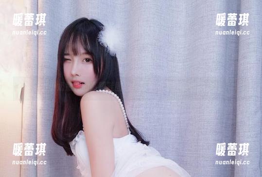 小小奶瓶儿的高跟鞋图包：分享一下不靠谱的步伐