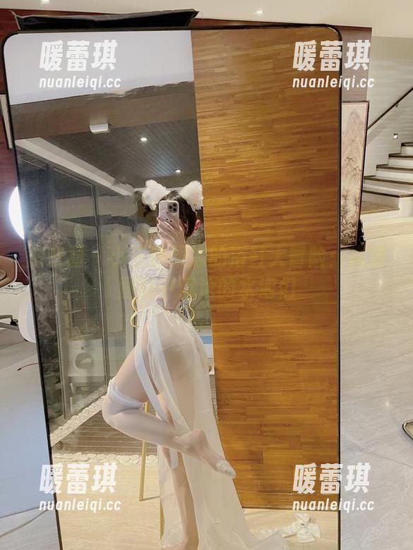 微密圈 - 小玉吃果冻的浴缸大冒险：高清图册中沉沦的水泡们