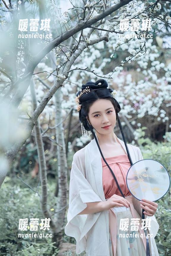 啊，年年Nnian的全套作品里，梦醉瑶是不是把我心都偷走啦？
