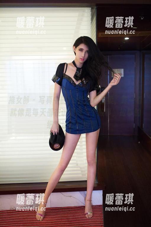 推女郎 - 写真中的Yu佳妮和温柔，咋一看就像是每天都在讲着同一个故事，故事的细节还没捋顺呢。