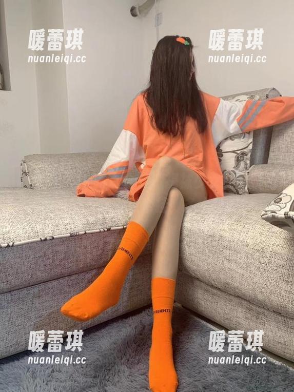 提袜少女 微密圈 - JK写真合集,提袜少女的袜子故事,能不能少点牵挂,多点轻松?