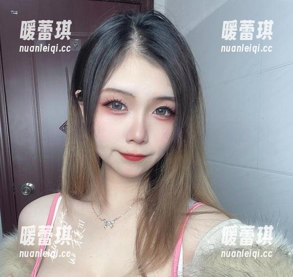看，末夜787私房里的红色兔女郎，太撩了！
