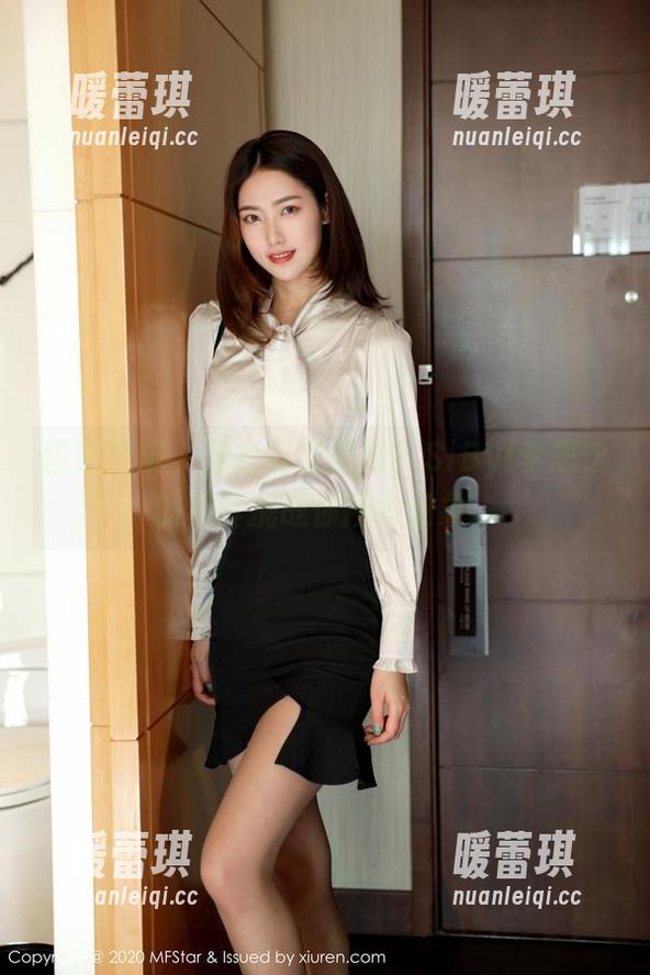 模范学院 - 兔女郎的浪漫？SiByl李思宁的写真挑战你所有想象。