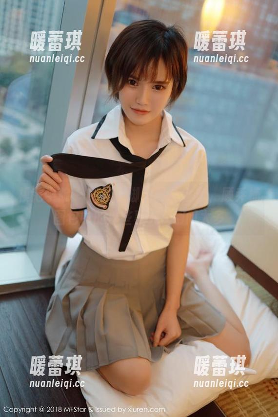 模范学院 - 直接上脚的网袜全套，顾乔楠图包中的那些事儿...别问太多