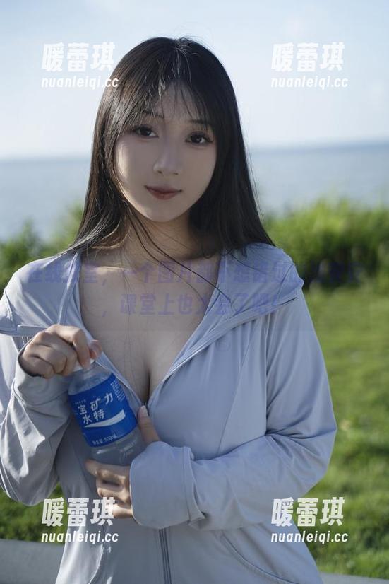 在线教室，一个图片都不想错过的浅安安，课堂上也太会了吧！