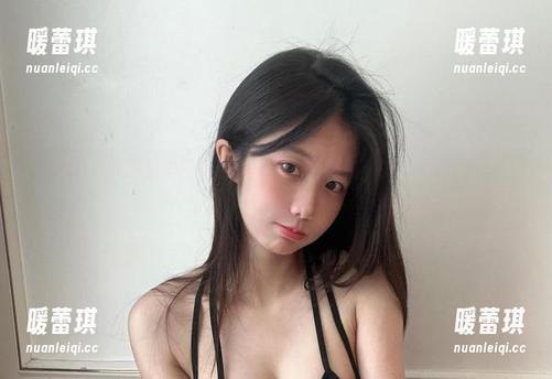微密圈 - 火龙果羊倾情演绎的JK全套图集，仿佛能闻到青春的味道？
