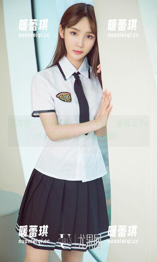 爱尤物 - 姐妹情深，最新写真：徐莉芝Booty带你进入她的姐妹圈！