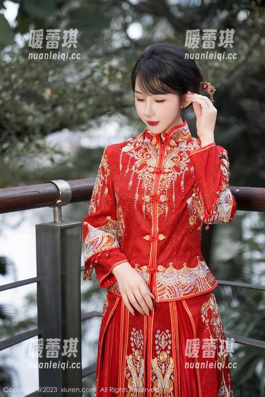 秀人网 - Egg-尤妮丝Egg红裙：这件裙子，看了让人想起我家那只贪吃的流浪猫——图库直击鲸吞现场！