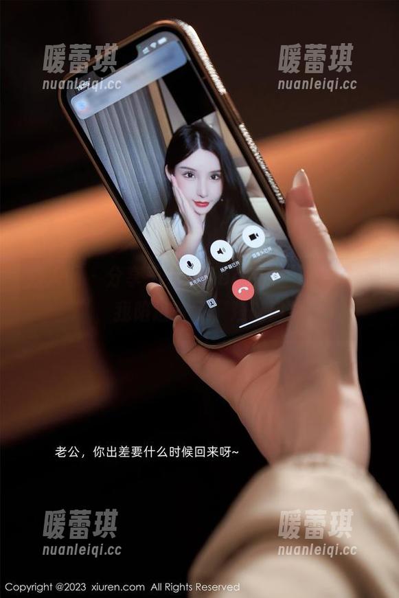 秀人网 - 分享王乔恩Abby的“粉色沼泽”，我陷进去了，难以自拔。