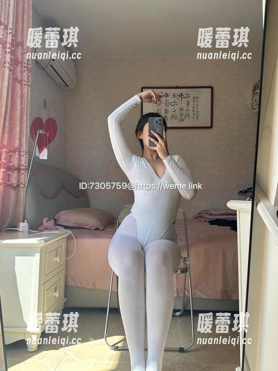 美邵女Baby 微密圈 - 不可思议的裸足探险:美邵女Baby的私拍套图,点燃你的好奇心