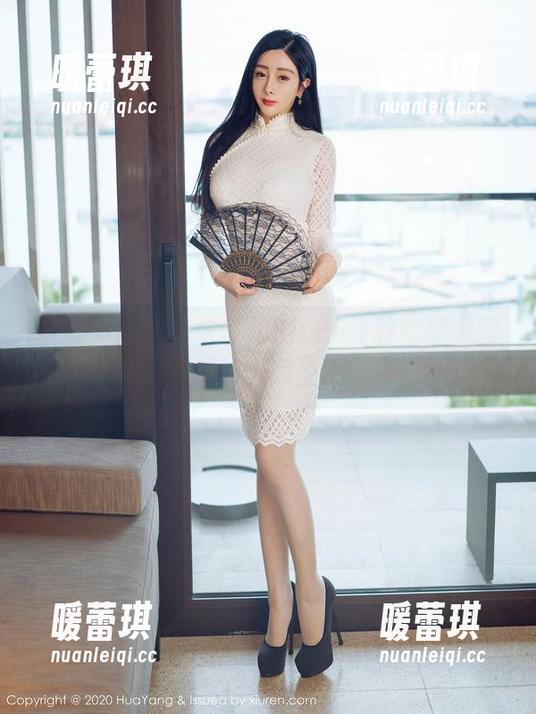 花漾show - 朱可儿Flower的空姐美图，竟然让人想坐上飞机