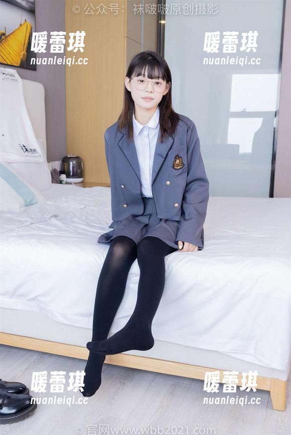 袜啵啵 - 果果的裸足资源，简直是给脚丫子发了一张VIP通行证！