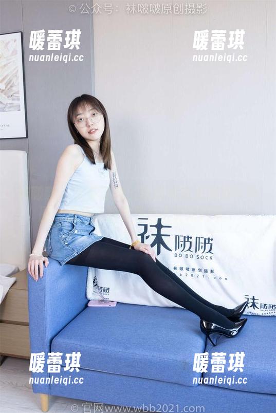 袜啵啵 - 从苏苏的日常白棉袜发现都市美图，图集囊括你想象不到的日常！