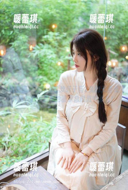 轩子巨2兔 微密圈 - 为什么喜欢轩子巨2兔的无圣光作品?那些隐秘的暗示总能戳中点儿!
