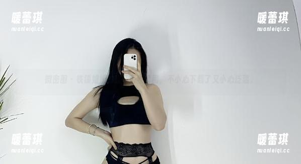 微密圈 - 铁锤姐姐的红色蕾丝套图，不小心下载了又小心泛滥。