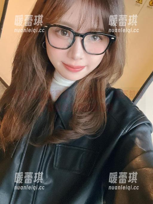 闪月半的最新写真，黑丝情节，你不知的那份隐秘默契在这里哦