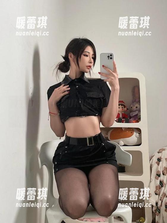微密圈 - 陈妮妮UNI的美脚履历，原图让人窒息