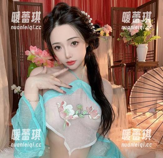 雯妹不讲道理 要问雯妹不讲道理的三月大礼包里藏了啥?红边黑丝套图里的绯闻资源!
