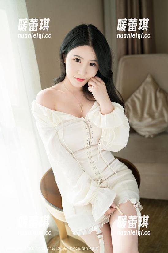 魅妍社-杨晨晨sugar 魅妍社 - 一边欣赏杨晨晨sugar的全套美足图包,一边心想:我也得养生了。